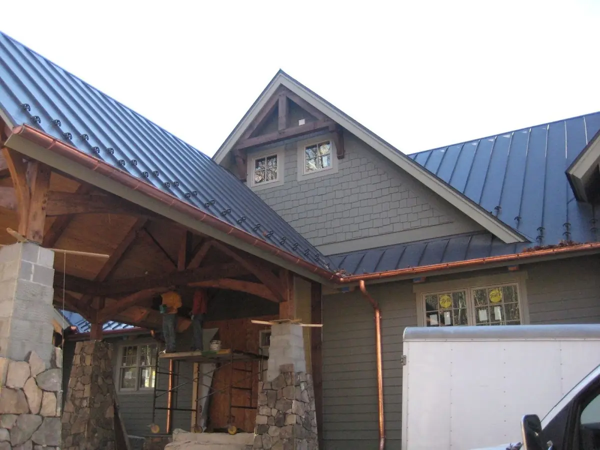 Craftsman Roofing team delivering quality roofing work in Cedarville